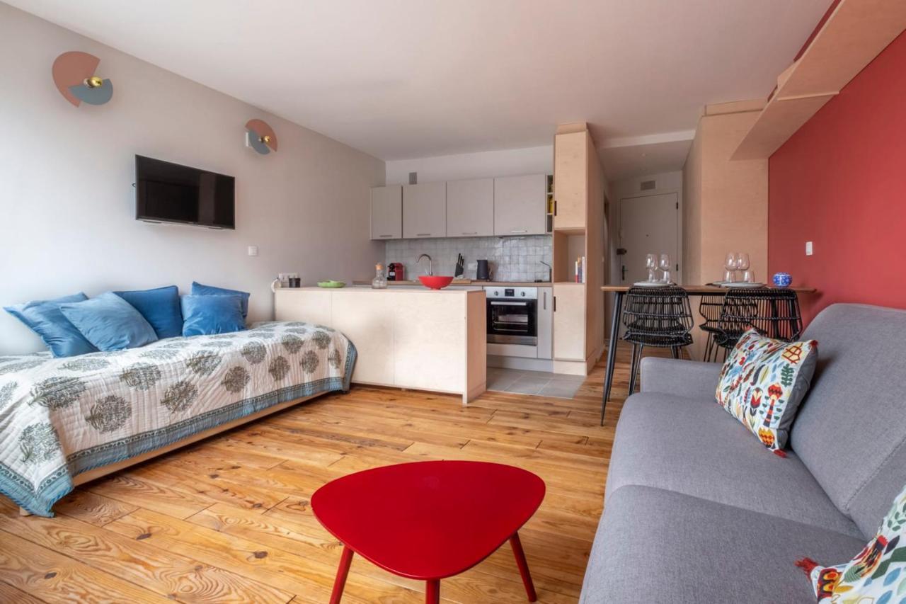 Modern Studio With Mont Blanc View And Pool Шамони Екстериор снимка